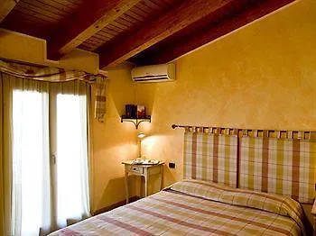 ברשה Hotel Noce